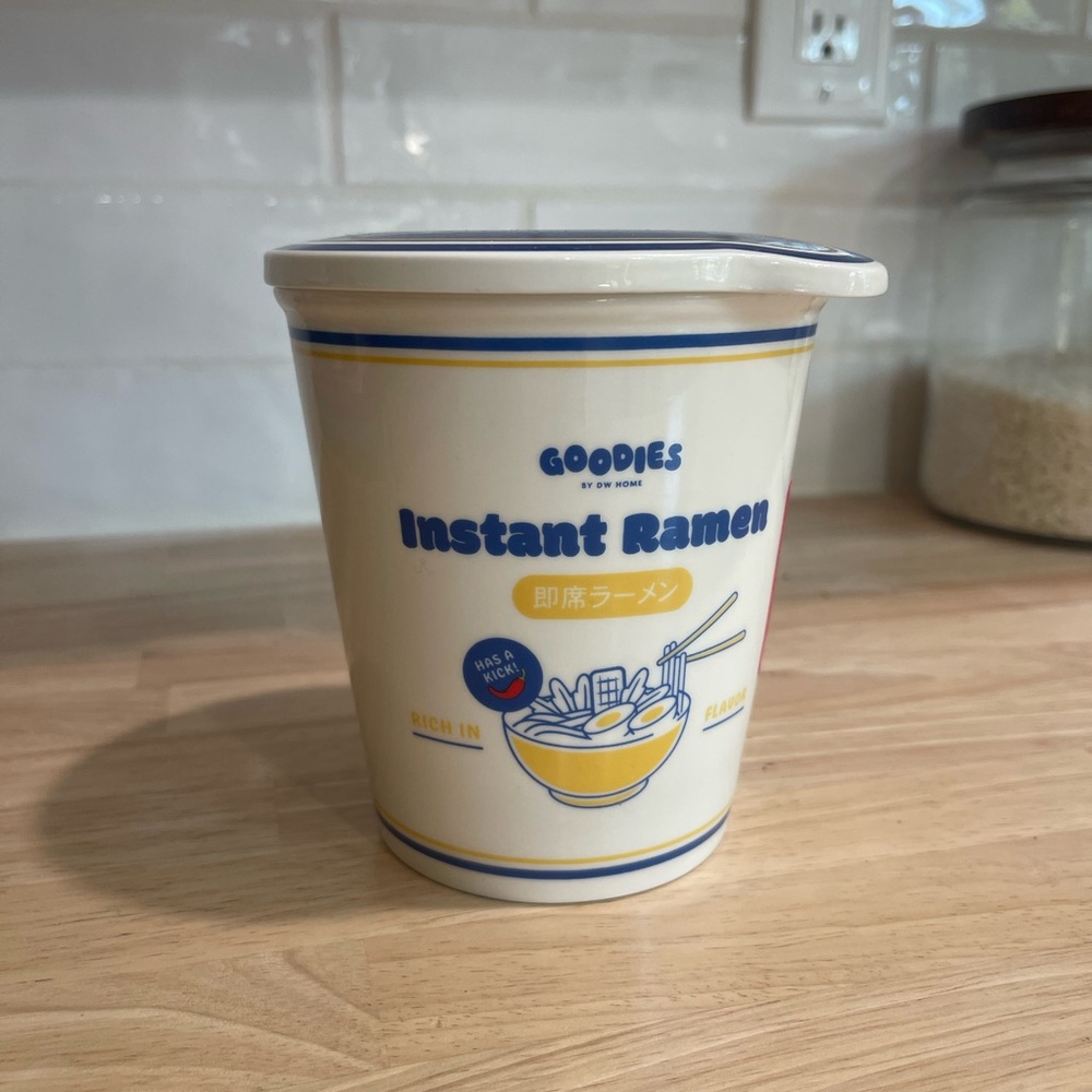 Goodies Instant Ramen 2 wick Candle, ceramic, DW Home, SOLD OUT!!